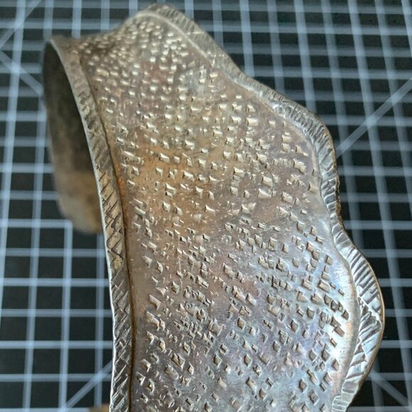 Metal Collar Necklace - Picture 3 of 4